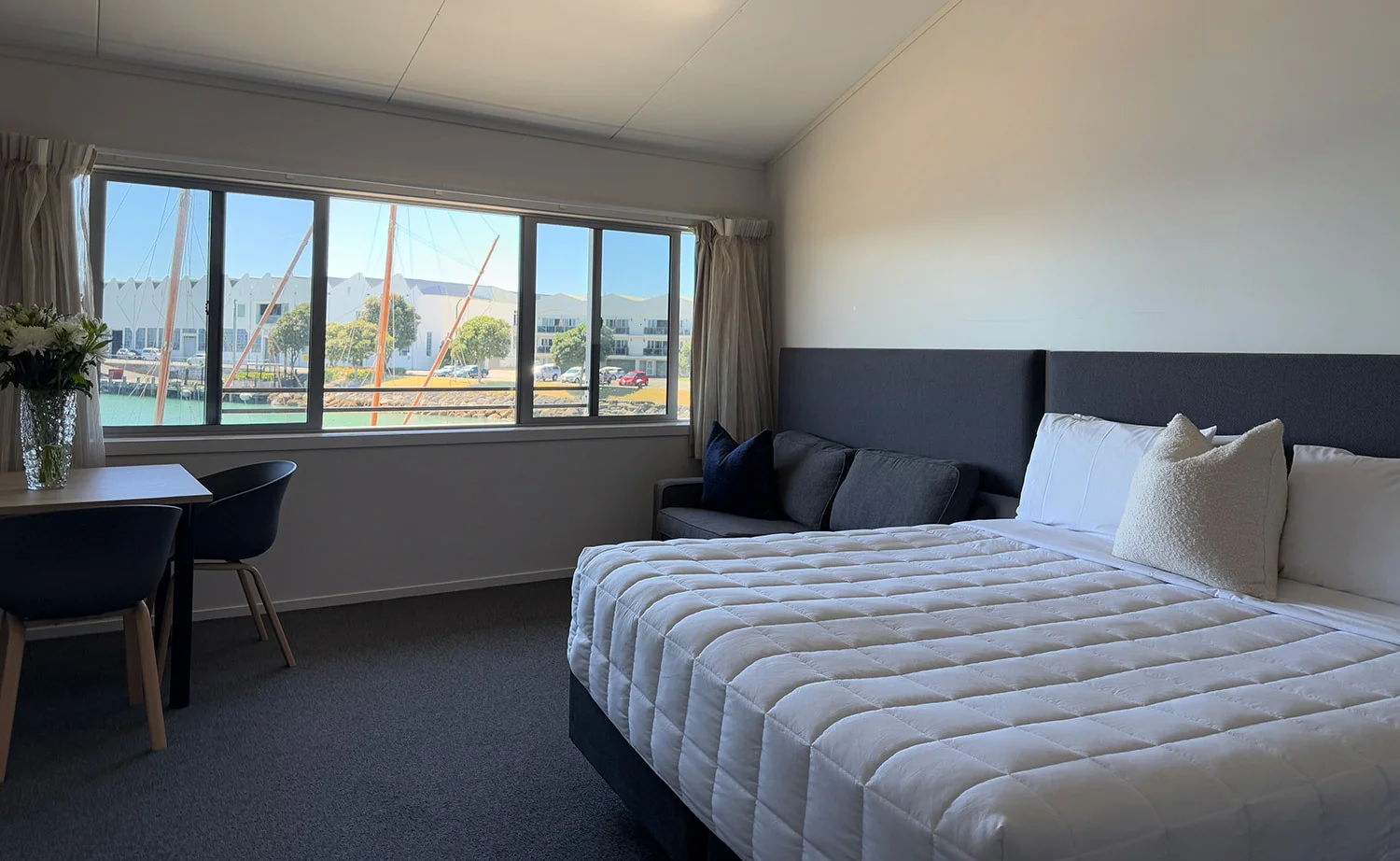 Comfort Twin Room — second view at Bluewater Hotel