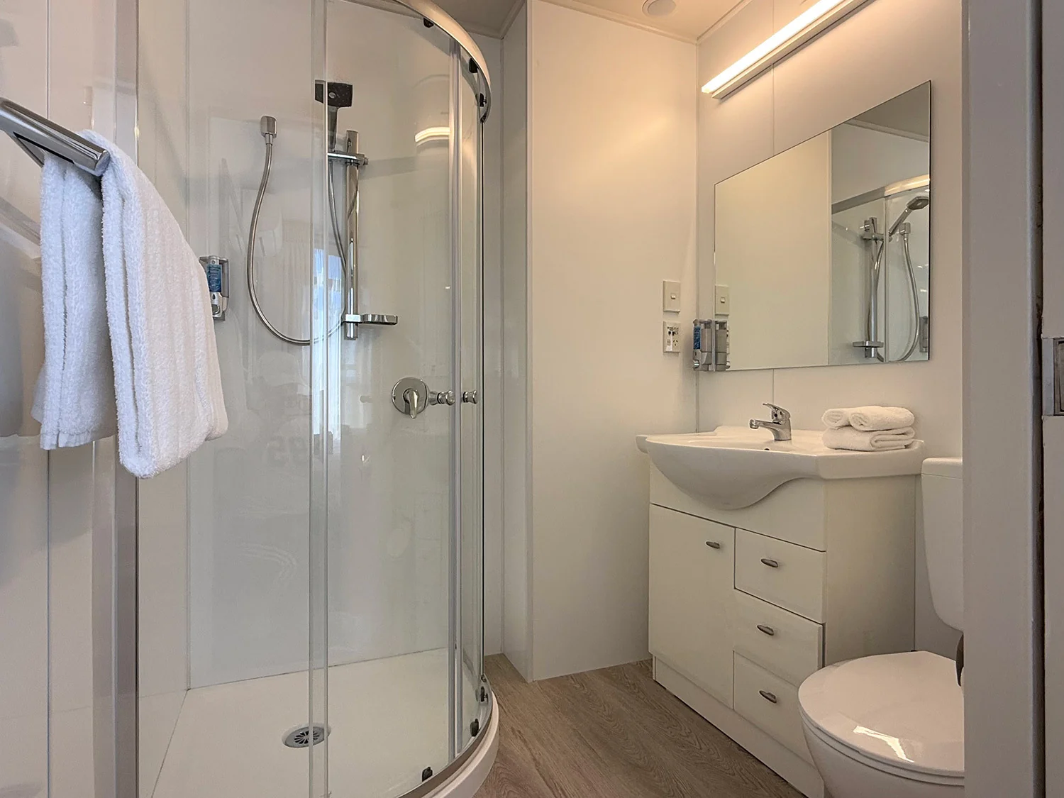 Queen Bed Small Studio — bathroom at Bluewater Hotel